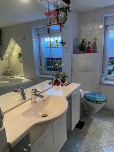 Bad des Gästezimmers