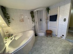 Bad des Gästezimmers